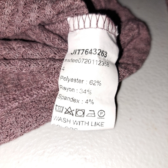 SHEIN Long Sleeve Mauve Waffle Knit Crop Top with Faux Wood Buttons - Picture 3 of 3